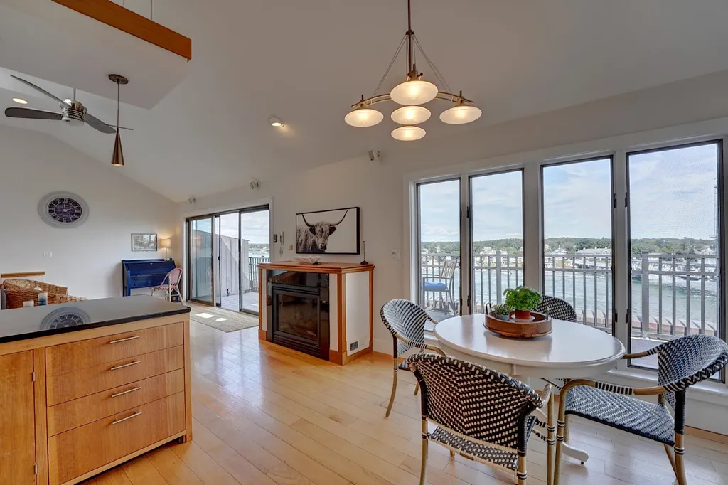121 Bow Street Portsmouth NH 03801