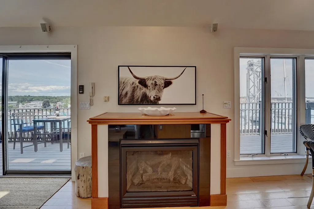 121 Bow Street Portsmouth NH 03801