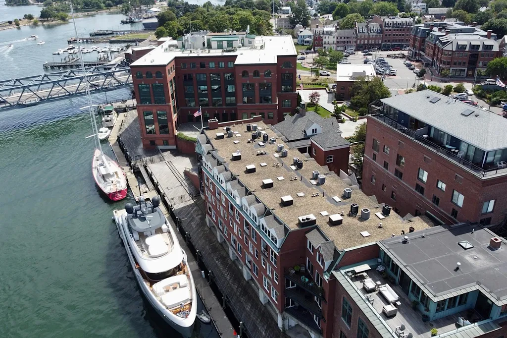 121 Bow Street Portsmouth NH 03801