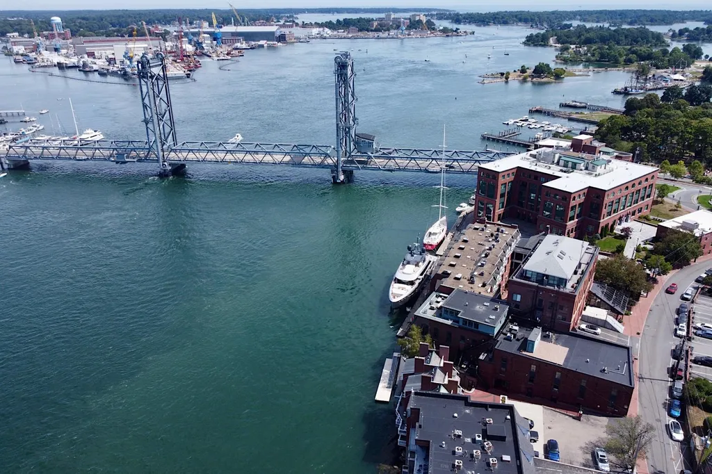 121 Bow Street Portsmouth NH 03801