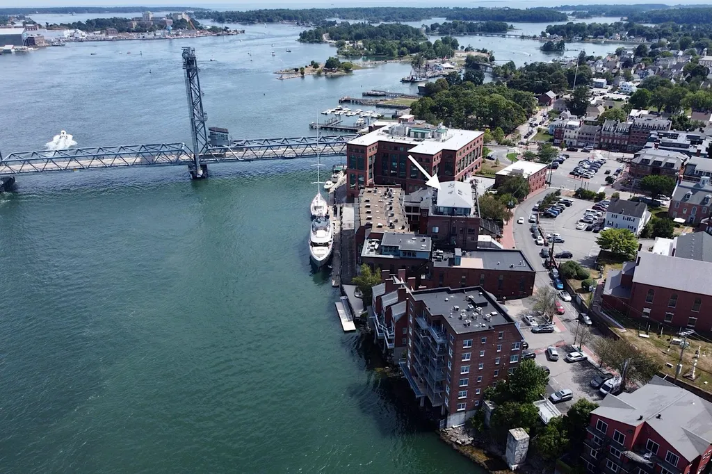 121 Bow Street Portsmouth NH 03801
