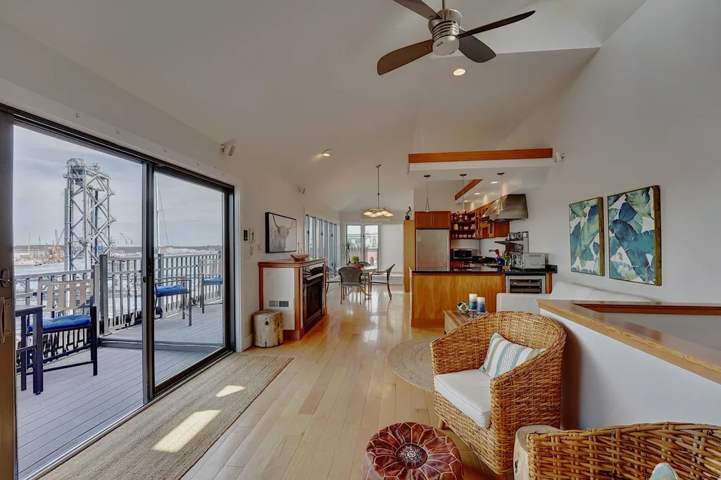 121 Bow Street Portsmouth NH 03801