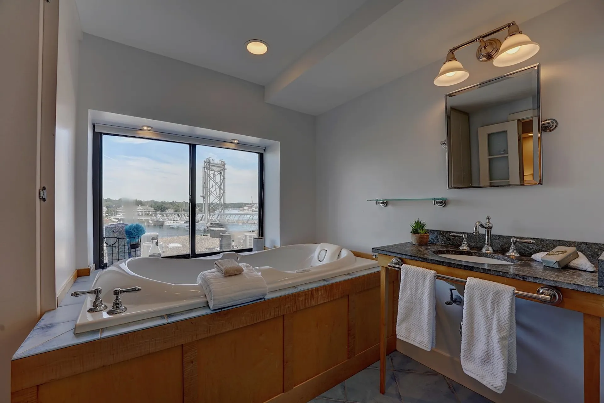 121 Bow Street Portsmouth NH 03801