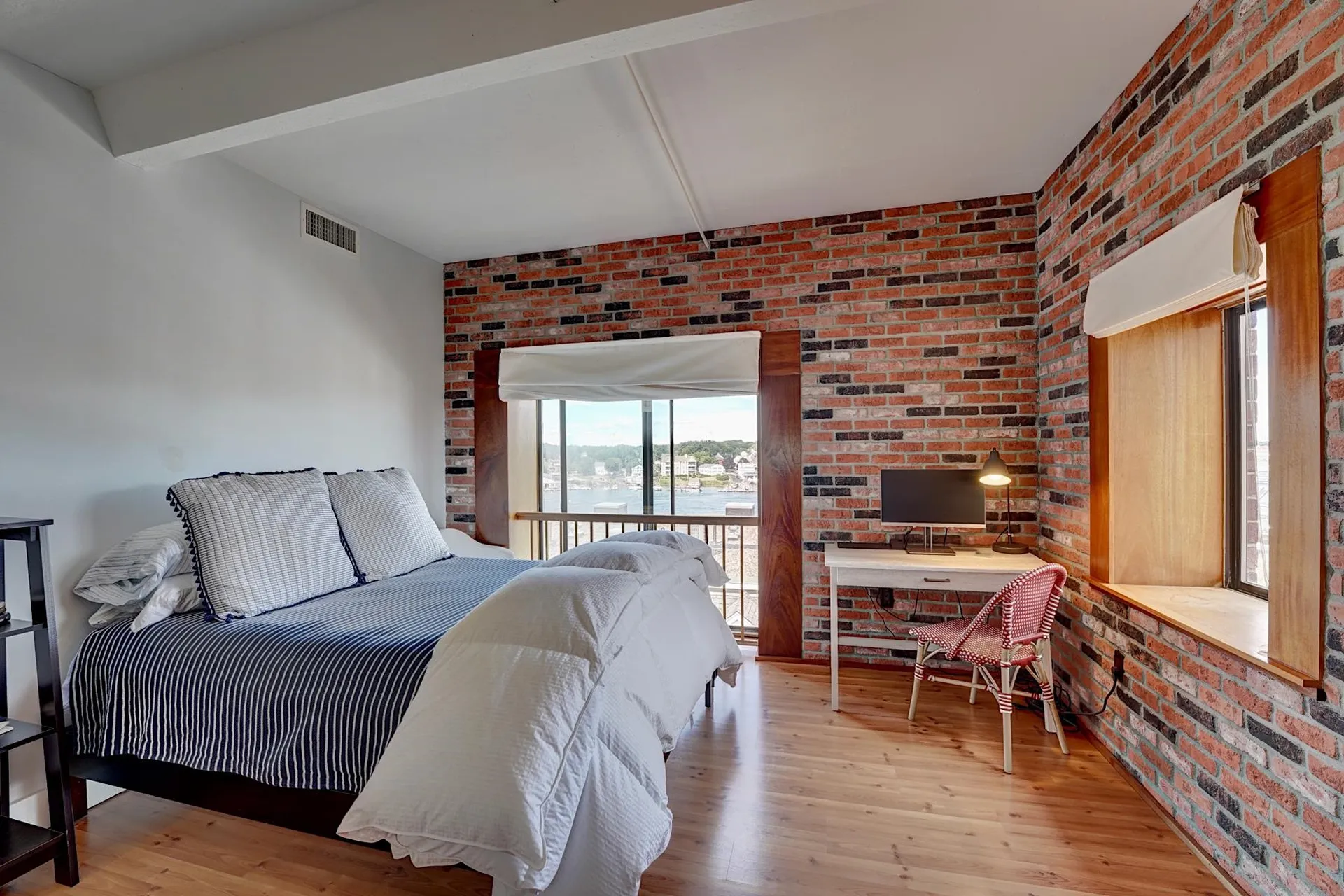 121 Bow Street Portsmouth NH 03801