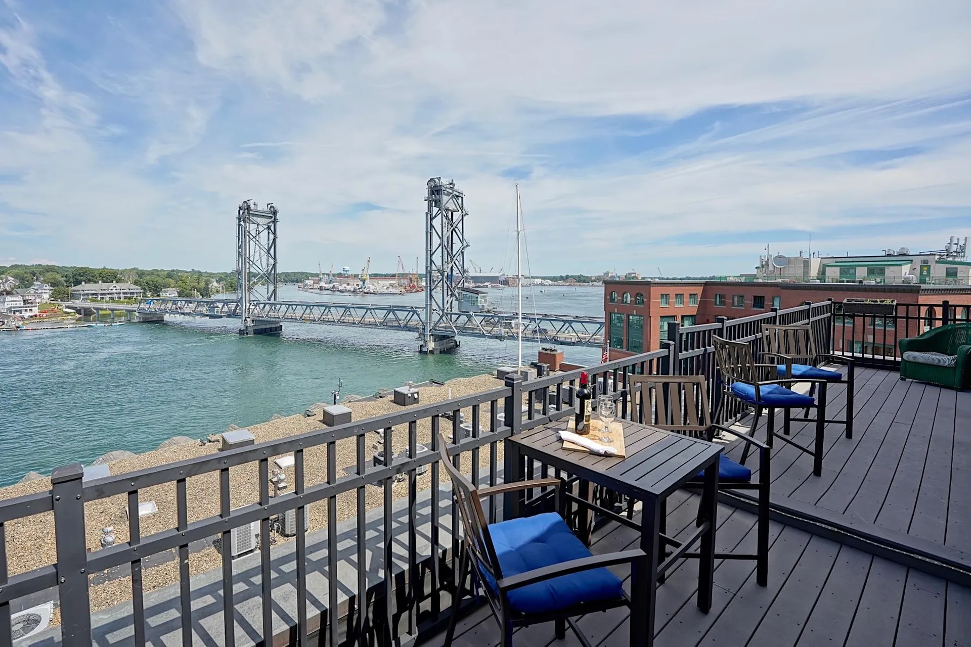 121 Bow Street Portsmouth NH 03801