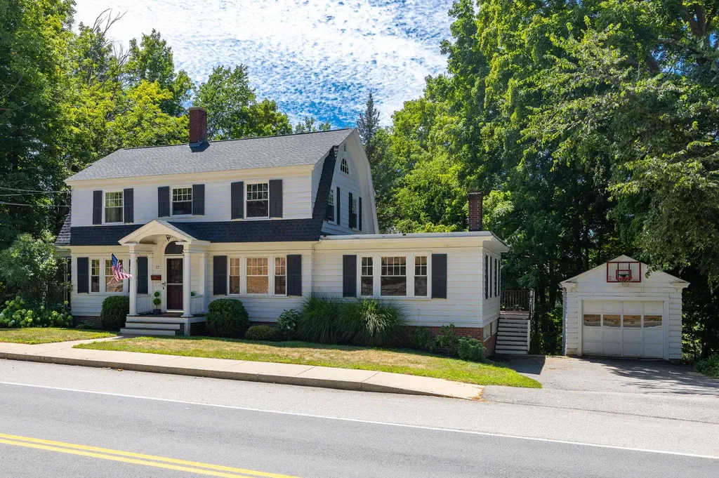22 Academy Street South Berwick ME 03908