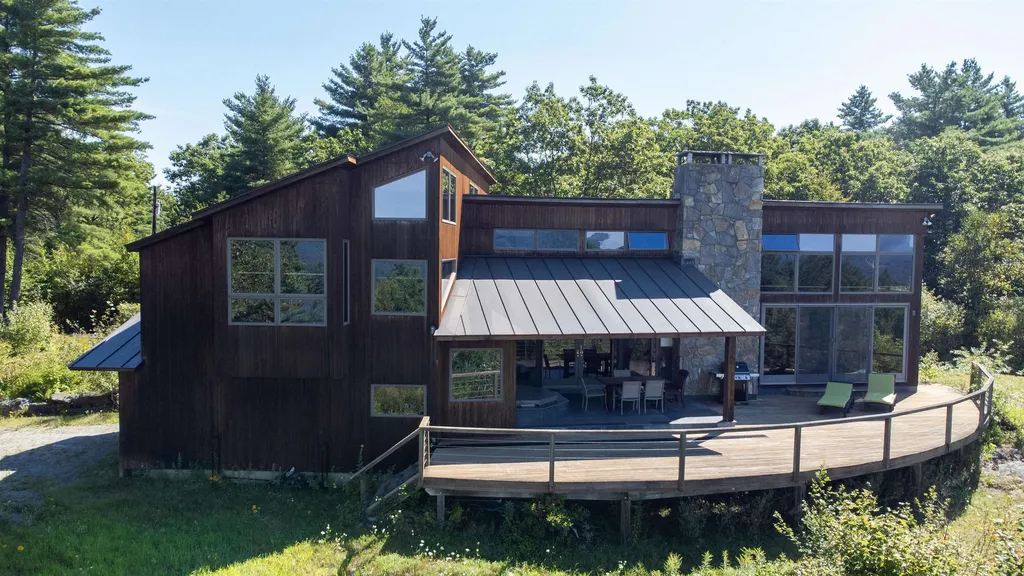 89 Pine Ridge Drive Putney VT 05346