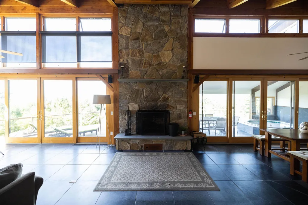 89 Pine Ridge Drive Putney VT 05346