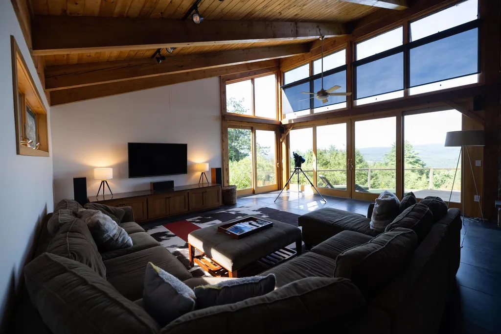 89 Pine Ridge Drive Putney VT 05346
