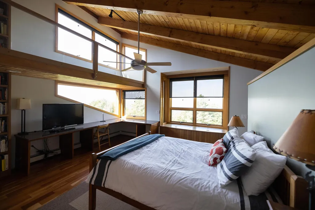 89 Pine Ridge Drive Putney VT 05346