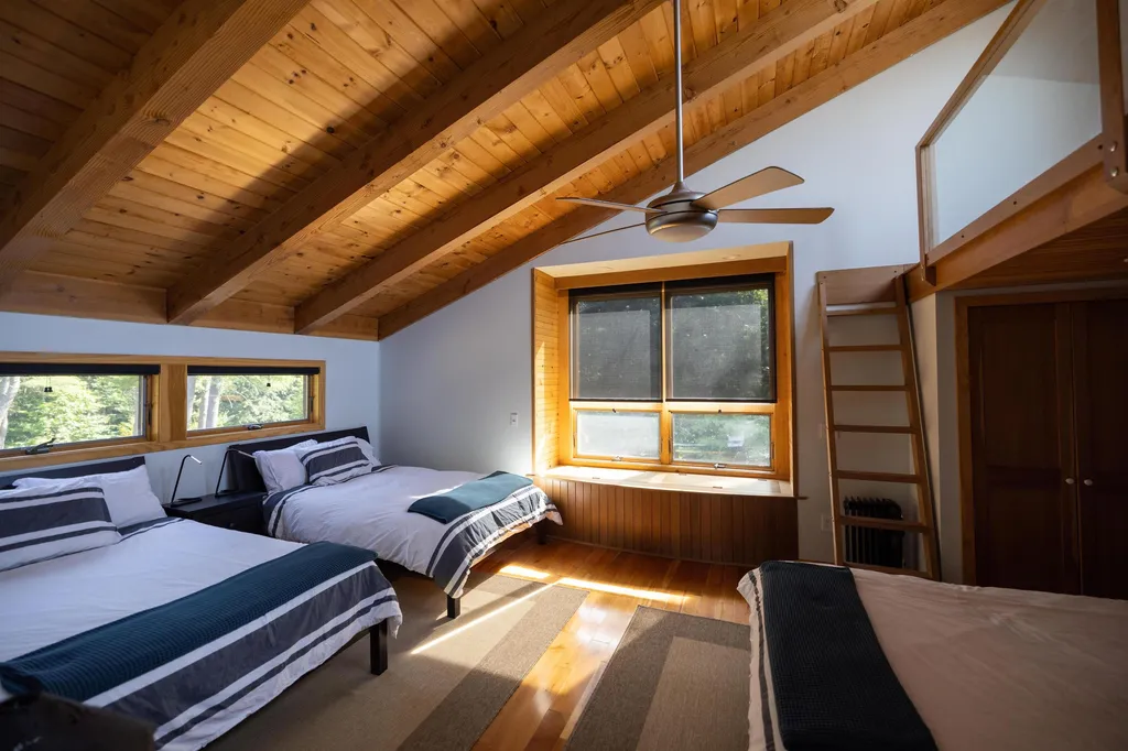 89 Pine Ridge Drive Putney VT 05346