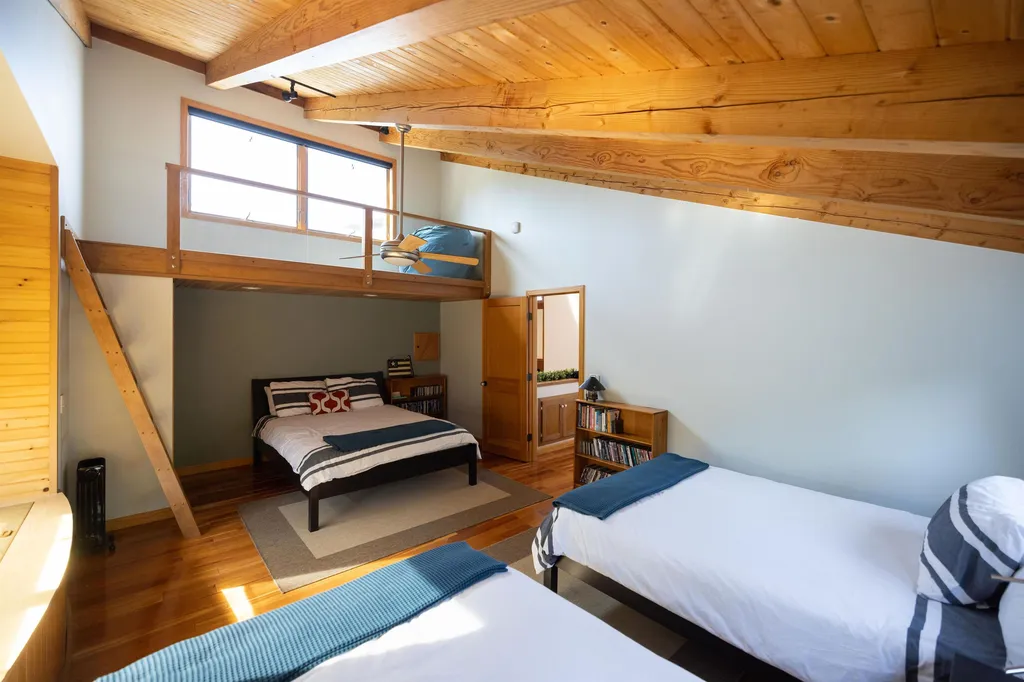 89 Pine Ridge Drive Putney VT 05346