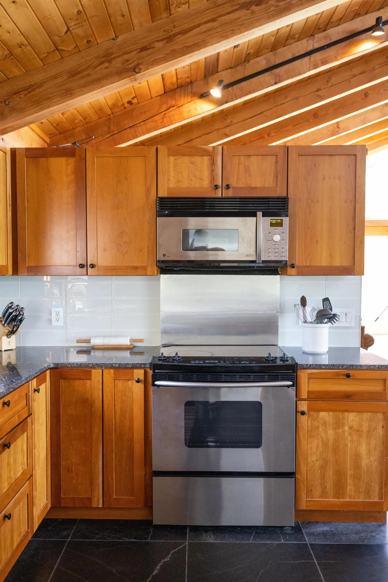 89 Pine Ridge Drive Putney VT 05346