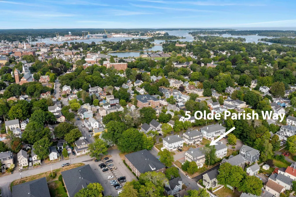 5 Olde Parish Way Portsmouth NH 03801