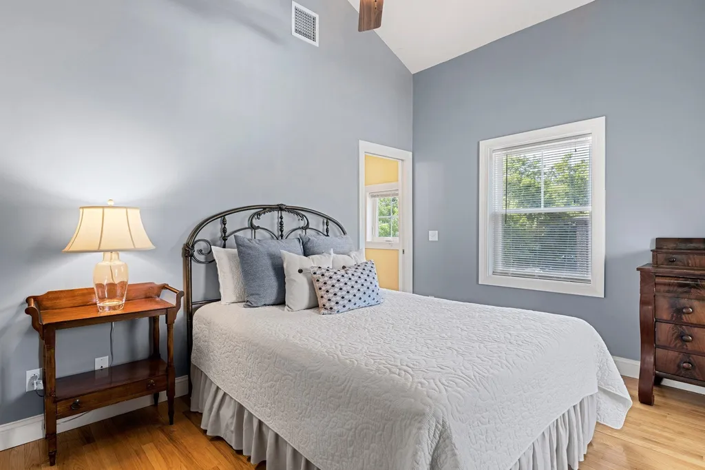 5 Olde Parish Way Portsmouth NH 03801