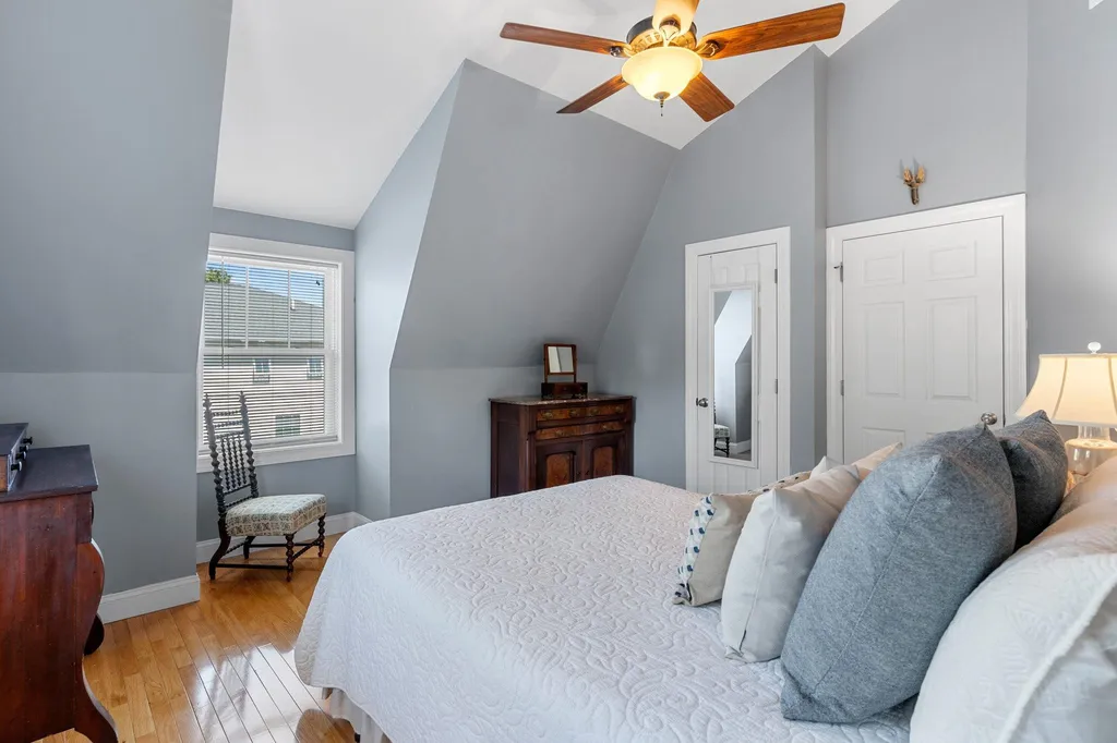 5 Olde Parish Way Portsmouth NH 03801