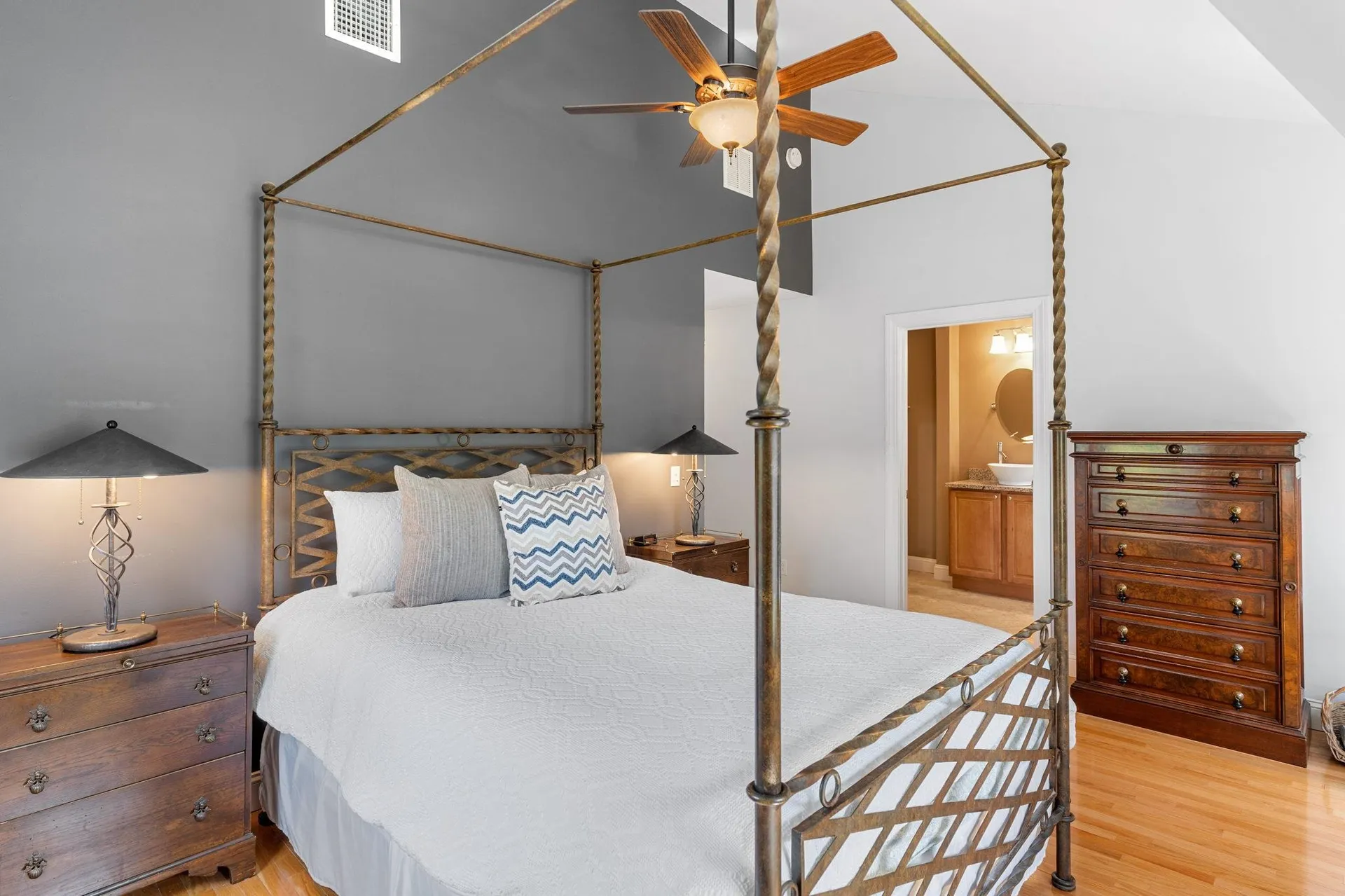 5 Olde Parish Way Portsmouth NH 03801