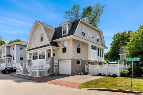 5 Olde Parish Way Portsmouth NH 03801