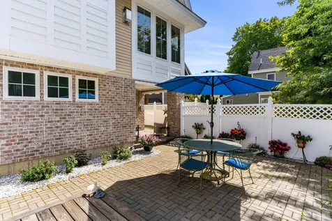 5 Olde Parish Way Portsmouth NH 03801