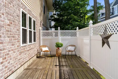 5 Olde Parish Way Portsmouth NH 03801