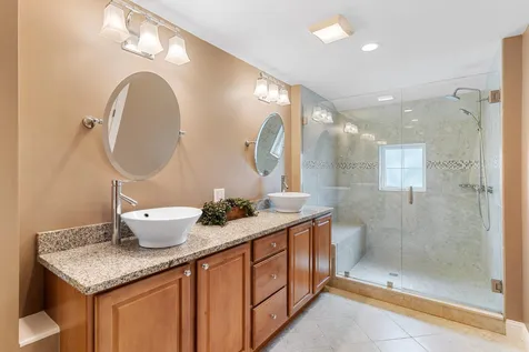 5 Olde Parish Way Portsmouth NH 03801