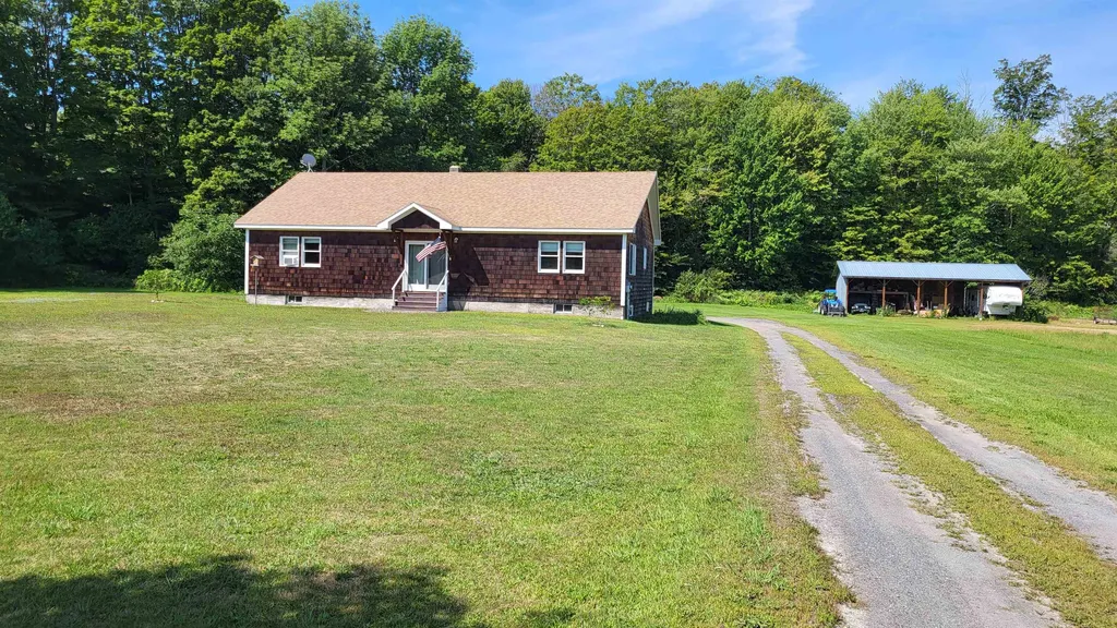 906 Beanville Road Randolph VT 05060