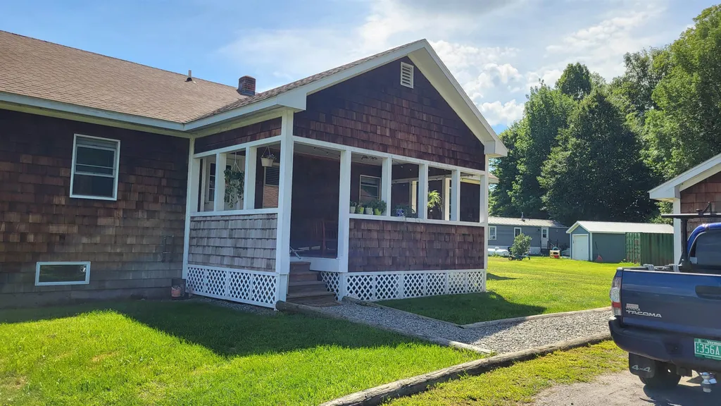 906 Beanville Road Randolph VT 05060