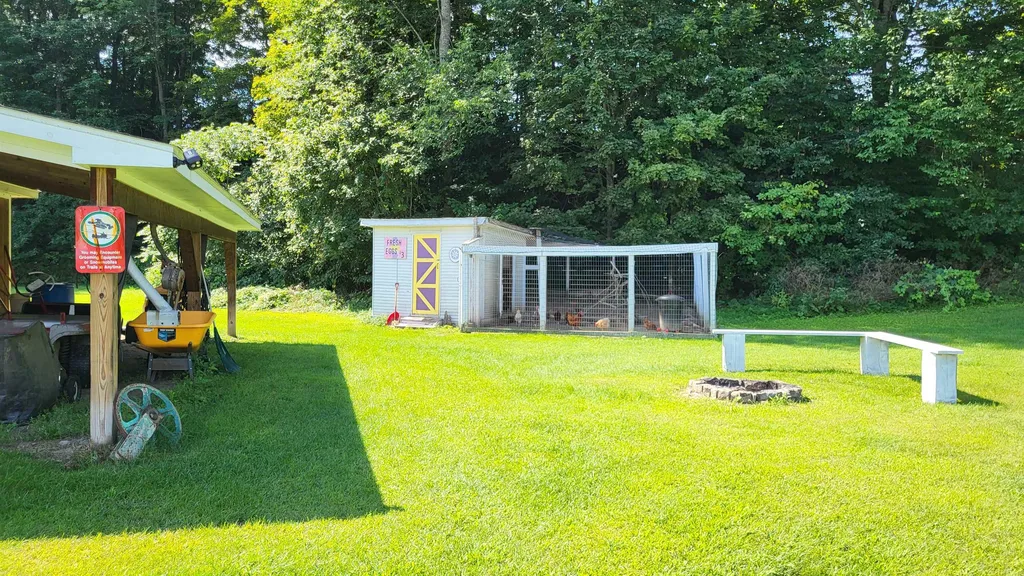 906 Beanville Road Randolph VT 05060