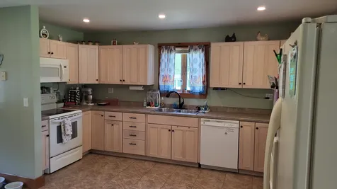 906 Beanville Road Randolph VT 05060