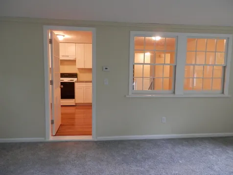 6 Tinkham Lane Londonderry NH 03053