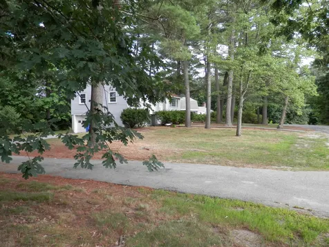 6 Tinkham Lane Londonderry NH 03053
