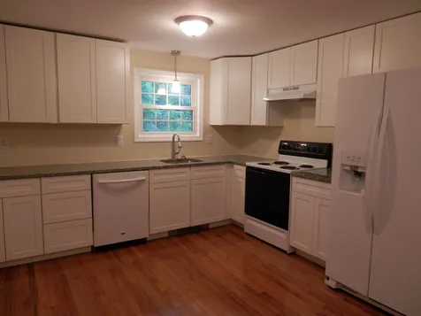 6 Tinkham Lane Londonderry NH 03053
