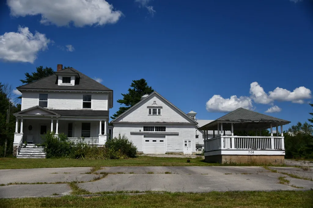 706 Laconia Road Tilton NH 03276