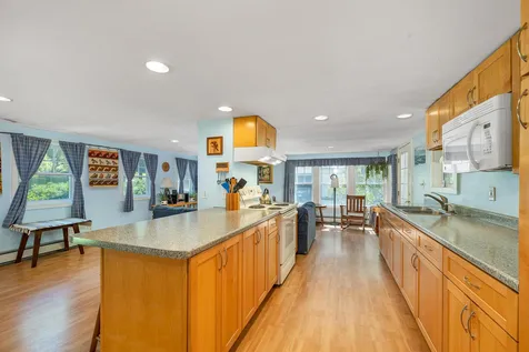 140 Texas Hill Road Plymouth NH 03264
