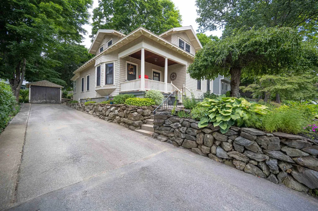 64 Wellington Street Nashua NH 03064