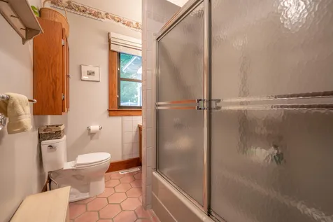64 Wellington Street Nashua NH 03064