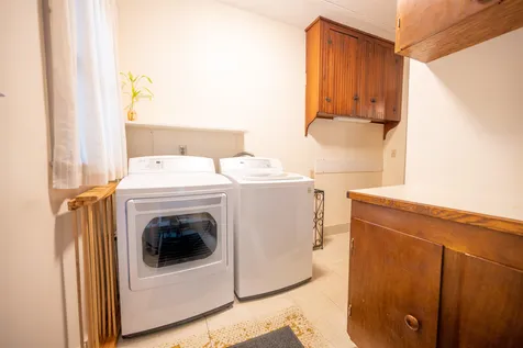 64 Wellington Street Nashua NH 03064