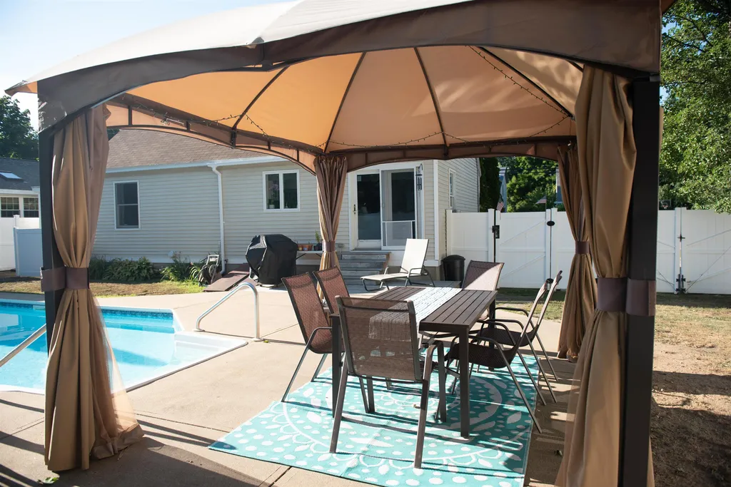 36 Walnut Street Rochester NH 03867