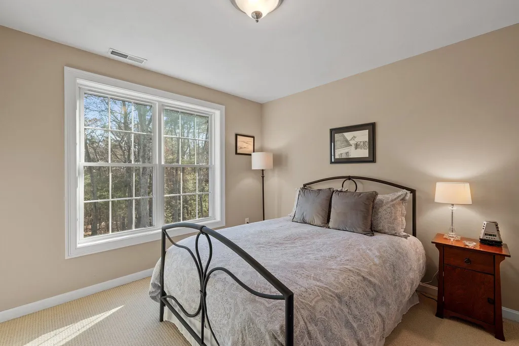 8 Rocky Hill Road Pelham NH 03076