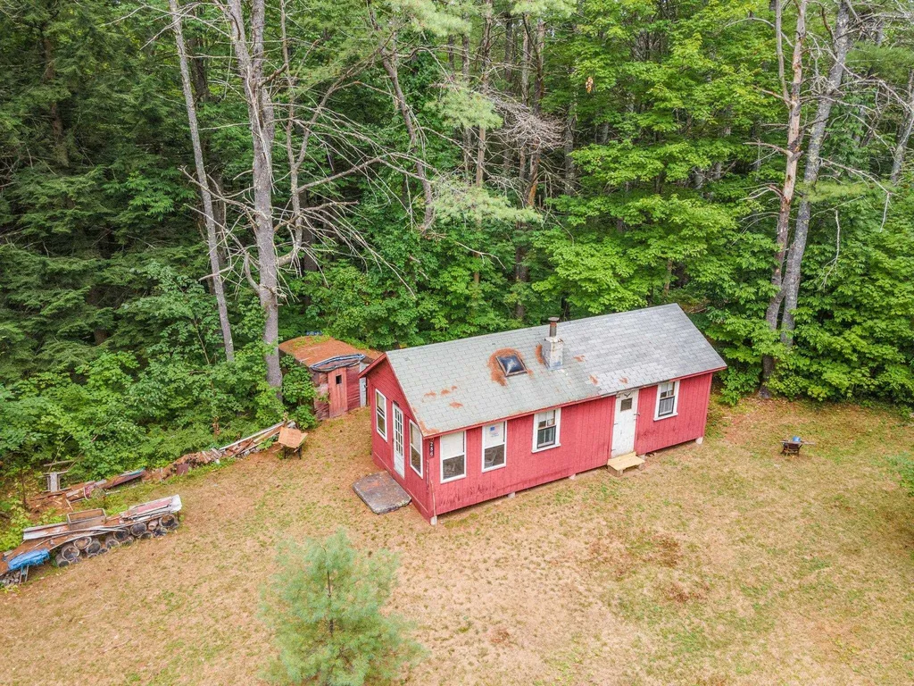 286 New Garden Road Wolfeboro NH 03894