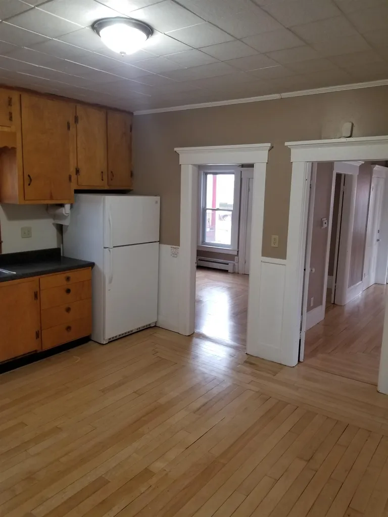 548 Maple Street Manchester NH 03104