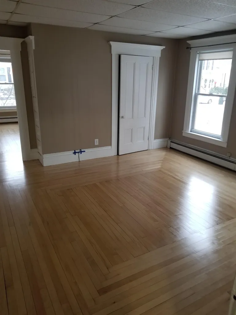 548 Maple Street Manchester NH 03104