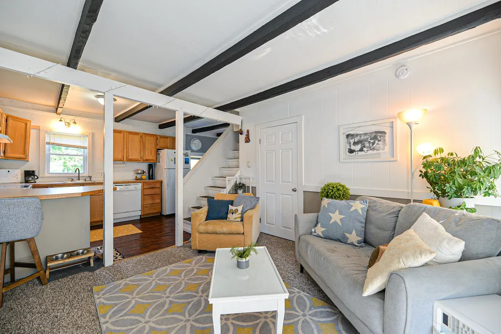 56 Cass Street Portsmouth NH 03801