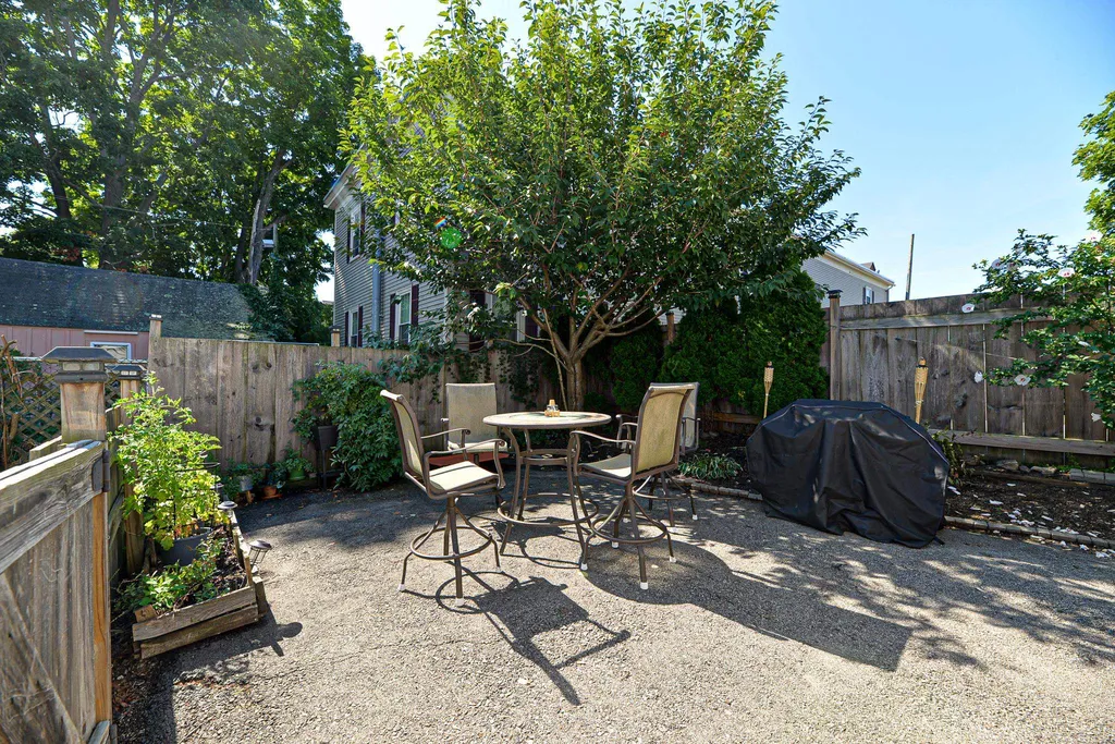 56 Cass Street Portsmouth NH 03801