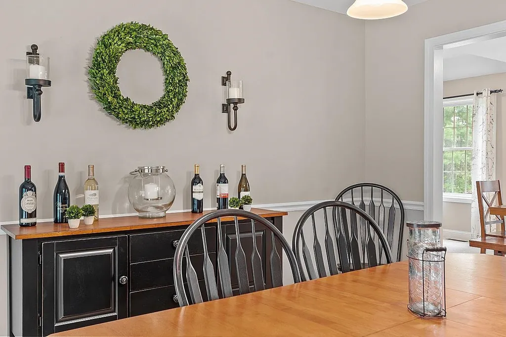 16 Sequoia Lane Plaistow NH 03865