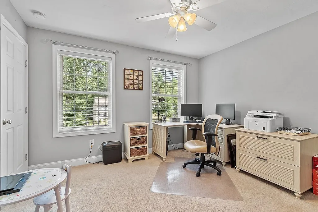 16 Sequoia Lane Plaistow NH 03865