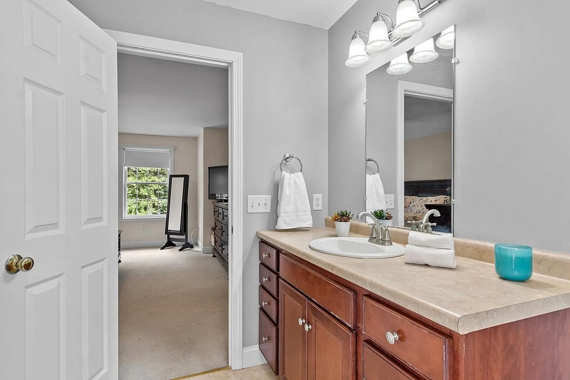 16 Sequoia Lane Plaistow NH 03865