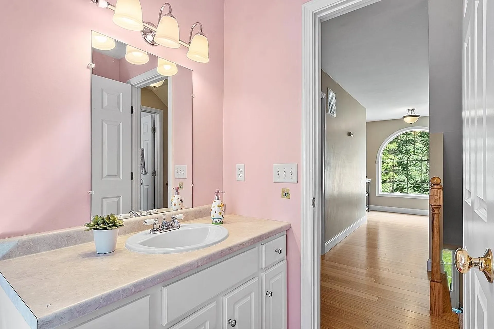 16 Sequoia Lane Plaistow NH 03865