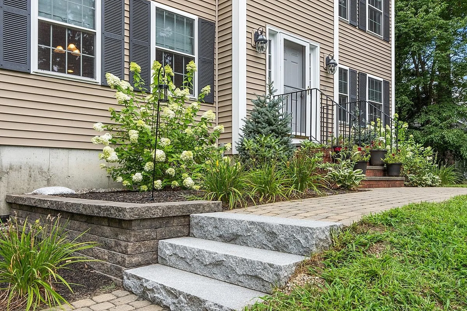 16 Sequoia Lane Plaistow NH 03865