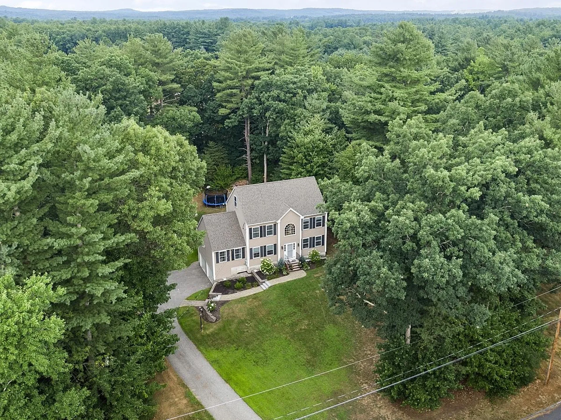 16 Sequoia Lane Plaistow NH 03865
